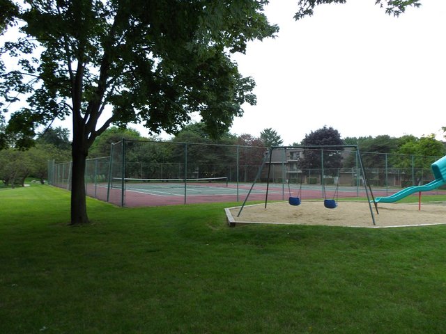 138 E Bailey Rd #H, Naperville, IL 60565 photo 5