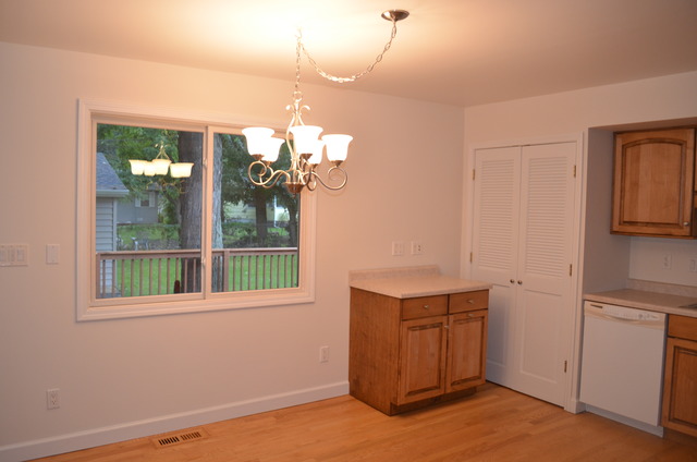 1907 Flower St, Mchenry, IL 60050 photo 7
