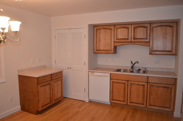 1907 Flower St, Mchenry, IL 60050 photo 5