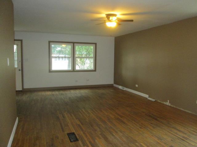 169 E 34th St, Steger, IL 60475 photo 2