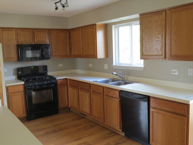 5603 Stonybrook Dr, Plainfield, IL 60586 photo 4