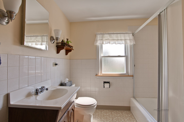 519 N Maple St, Mount Prospect, IL 60056 photo 17