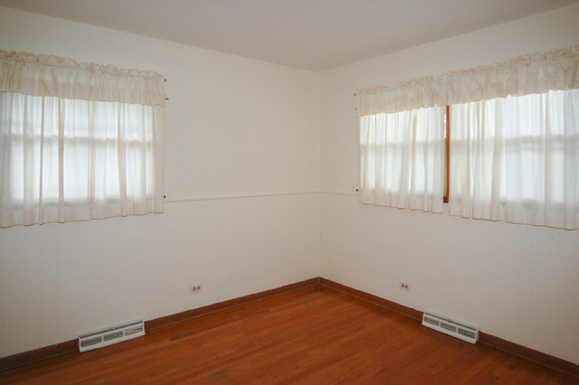 903 Ford Ave, Elgin, IL 60120 photo 8