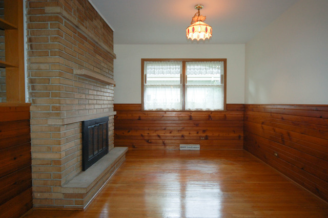 903 Ford Ave, Elgin, IL 60120 photo 3