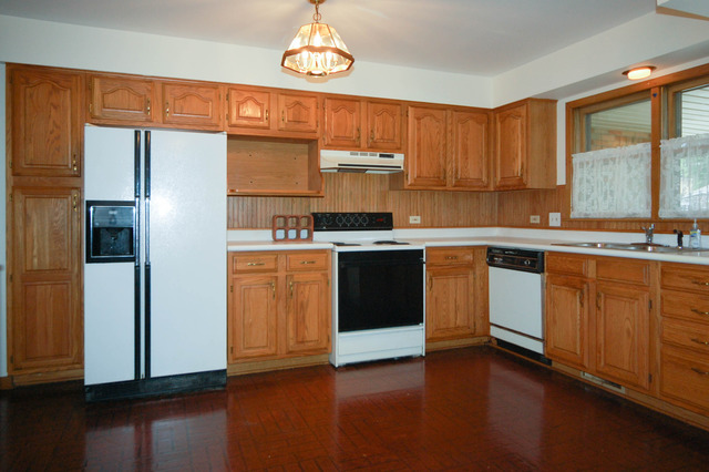 903 Ford Ave, Elgin, IL 60120 photo 4