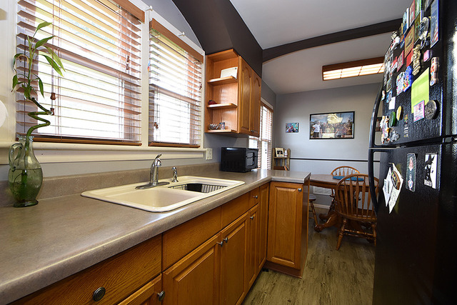 280 S Berta Rd, Diamond, IL 60416 photo 5
