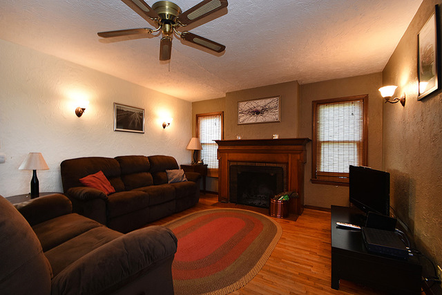 280 S Berta Rd, Diamond, IL 60416 photo 4