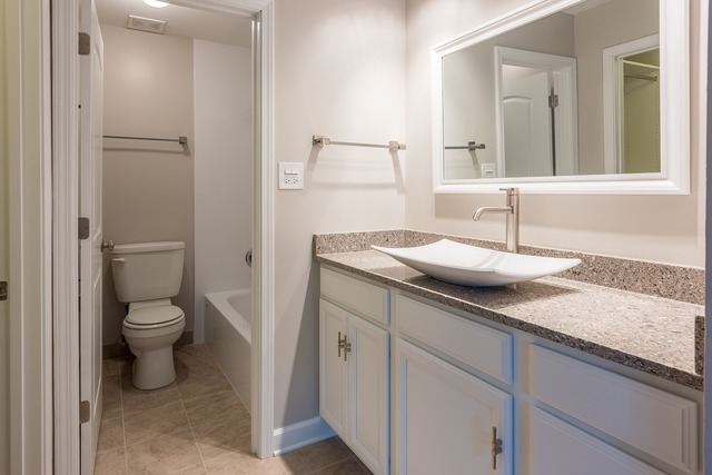 850 Sheldon Ct #A, Wheaton, IL 60189 photo 9