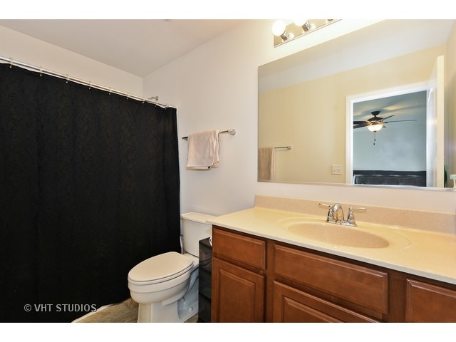 4207 Southerland Dr, Oswego, IL 60543 photo 9