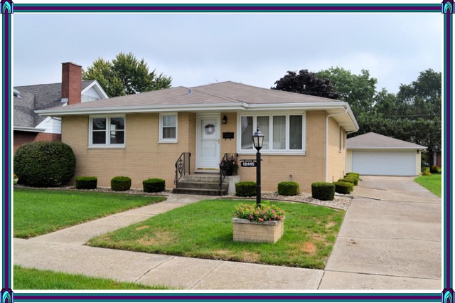 18445 Locust St, Lansing, IL 60438 photo 1