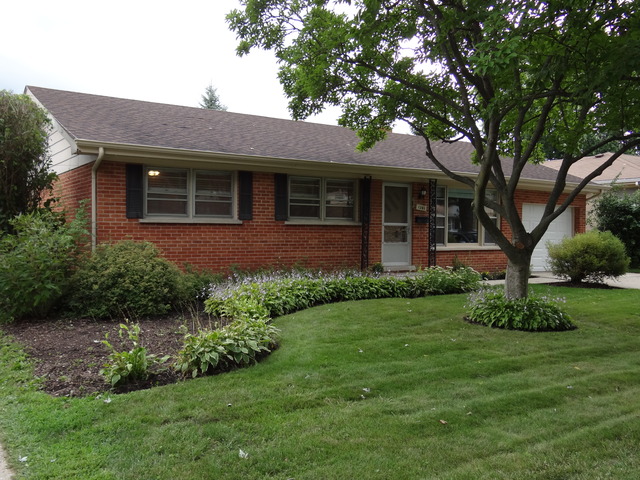 1341 Anthony Rd, Wheeling, IL 60090 photo 1