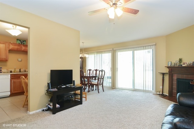 1544 Buxton Ct #C1, Wheeling, IL 60090 photo 3