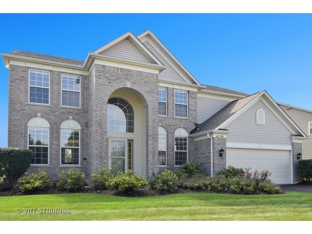 4130 Georgetown Cir, Algonquin, IL 60102 photo 1