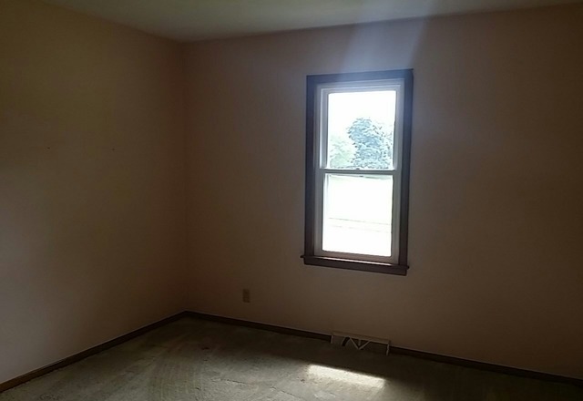 606 E Brown St, Harvard, IL 60033 photo 6