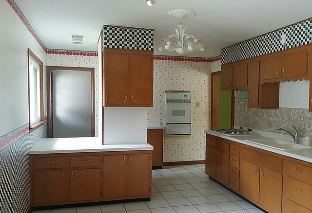 606 E Brown St, Harvard, IL 60033 photo 3