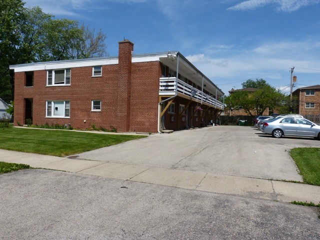 105 E Grove St, Lombard, IL 60148 photo 3