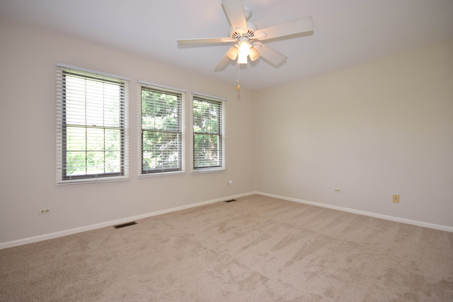 6421 Raleigh Rd, Willowbrook, IL 60527 photo 11