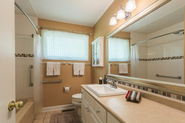 1838 Cherry St, Wheaton, IL 60187 photo 18