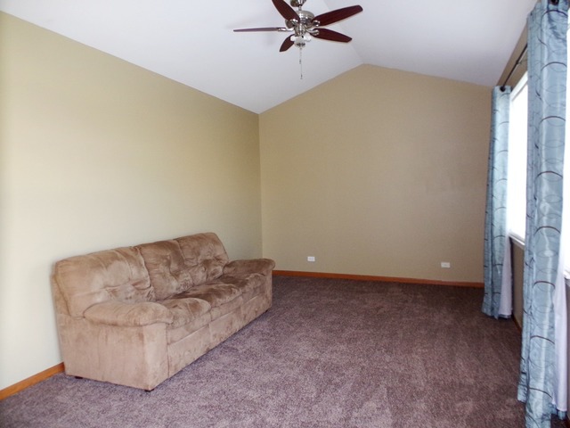 1002 Wilbe St, Plano, IL 60545 photo 12