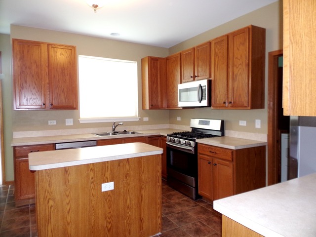 1002 Wilbe St, Plano, IL 60545 photo 9