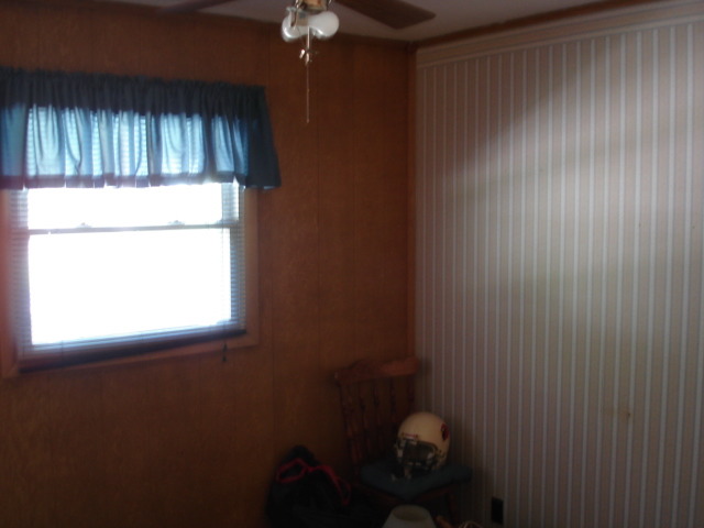1709 Fulton St, Peru, IL 61354 photo 4