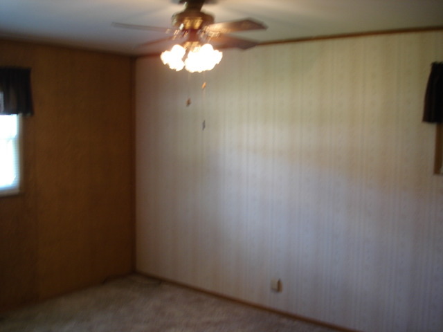 1709 Fulton St, Peru, IL 61354 photo 5
