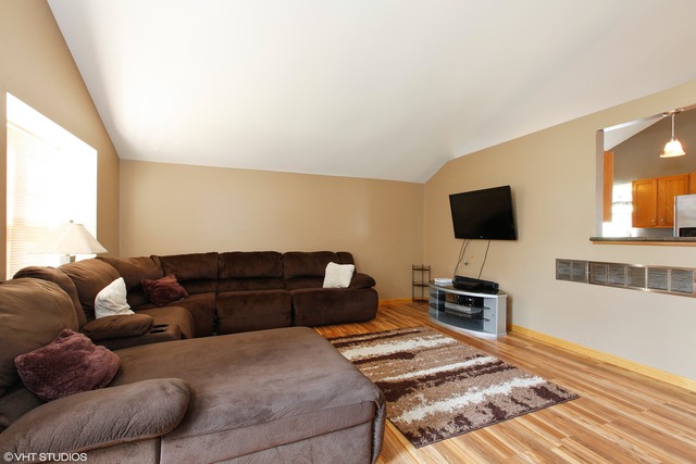 5211 Pine Trails Cir, Plainfield, IL 60586 photo 4