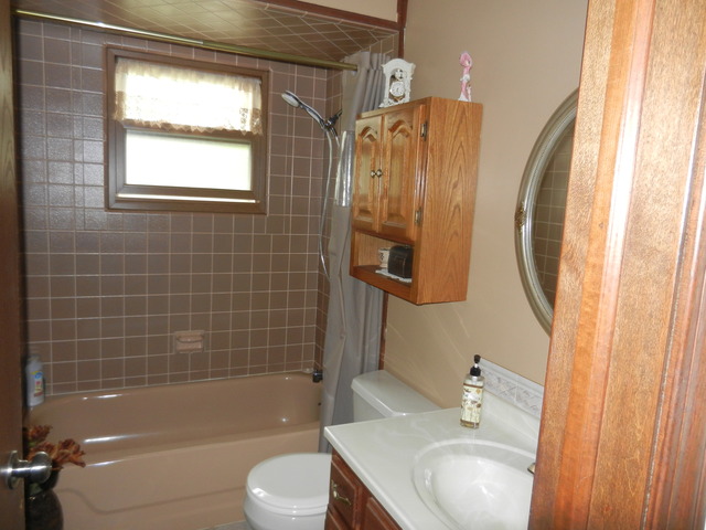 618 W Wegner Rd, Mchenry, IL 60051 photo 12