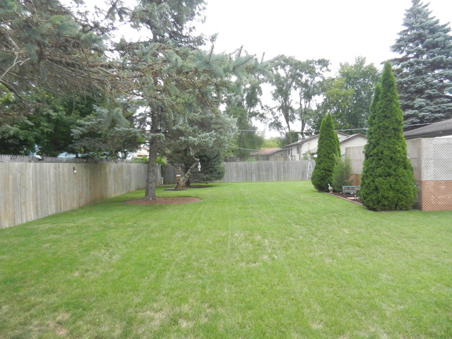 618 W Wegner Rd, Mchenry, IL 60051 photo 5