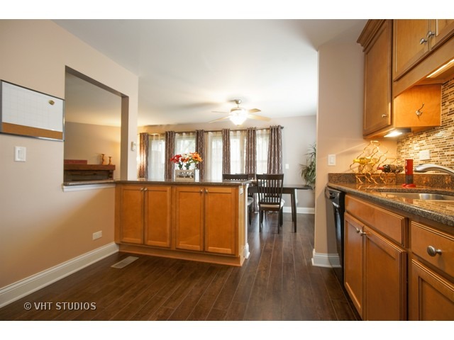 2810 Northampton Dr #B1, Rolling Meadows, IL 60008 photo 8
