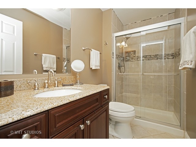 2810 Northampton Dr #B1, Rolling Meadows, IL 60008 photo 12