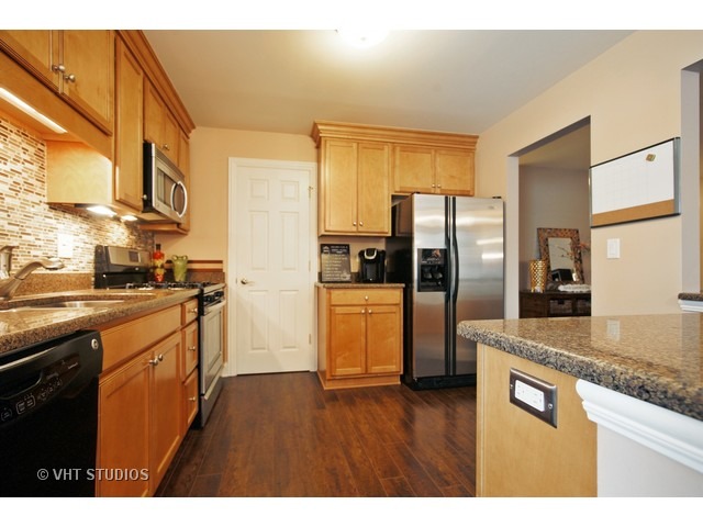 2810 Northampton Dr #B1, Rolling Meadows, IL 60008 photo 4