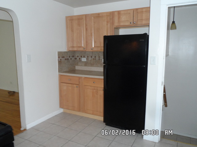 651 E 144th St, Dolton, IL 60419 photo 5
