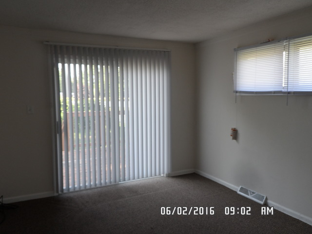 651 E 144th St, Dolton, IL 60419 photo 10