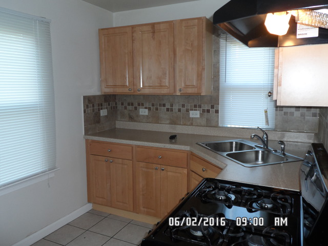 651 E 144th St, Dolton, IL 60419 photo 4