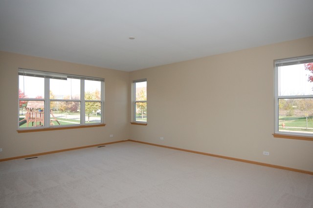 600 Haversham Ave, Elgin, IL 60124 photo 4