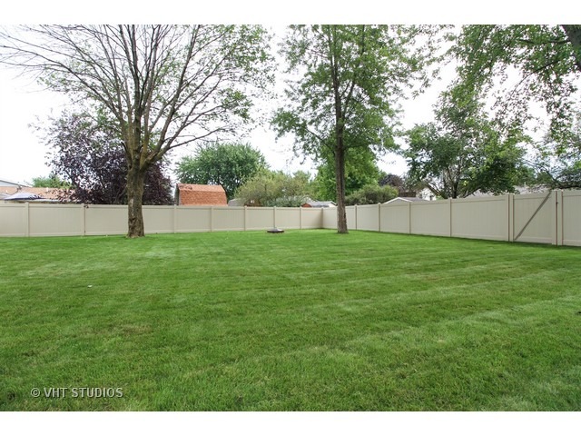 899 Pheasant Dr, Bradley, IL 60915 photo 14