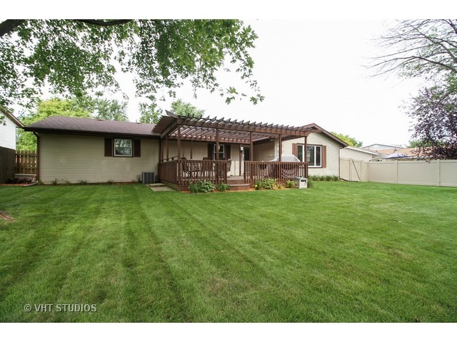 899 Pheasant Dr, Bradley, IL 60915 photo 13
