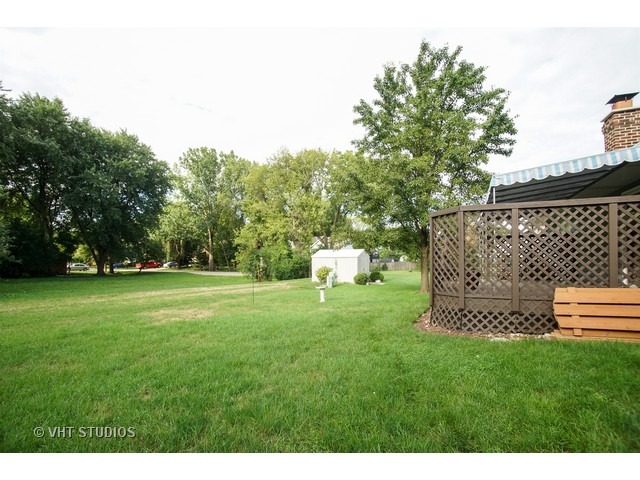 203 Mayer Ave, Wheeling, IL 60090 photo 10