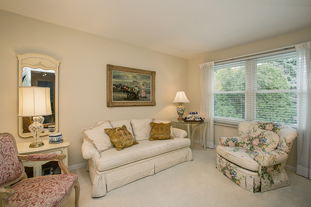 1685 Shelley Ln, Wheaton, IL 60189 photo 4