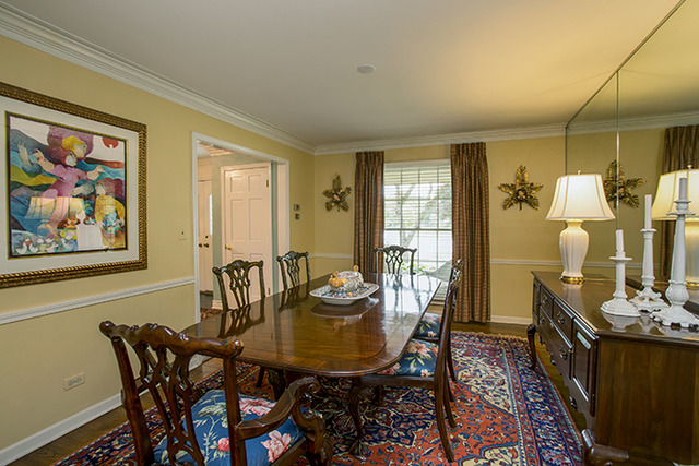 1685 Shelley Ln, Wheaton, IL 60189 photo 3