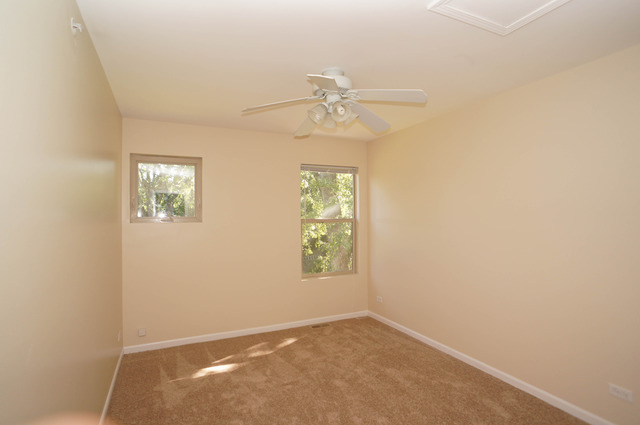 1091 E Algonquin Rd, Des Plaines, IL 60016 photo 17