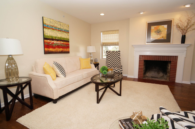 1091 E Algonquin Rd, Des Plaines, IL 60016 photo 5