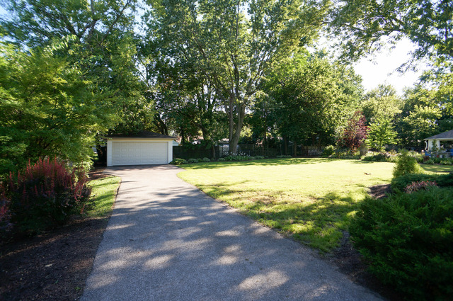 1091 E Algonquin Rd, Des Plaines, IL 60016 photo 24