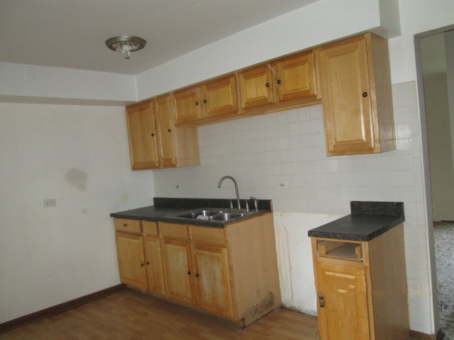 15719 Dobson Ave, Dolton, IL 60419 photo 7