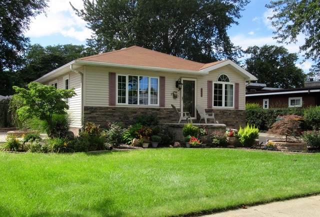 8114 Jackson Ave, Munster, IN 46321 photo 2