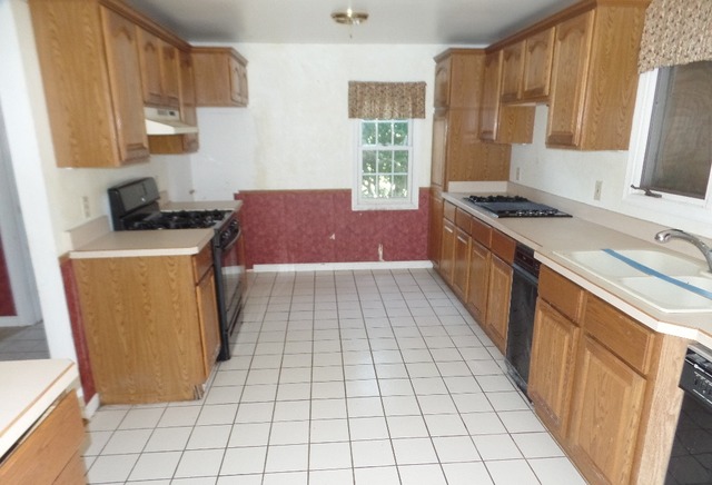 520 W Abe St, Plano, IL 60545 photo 11