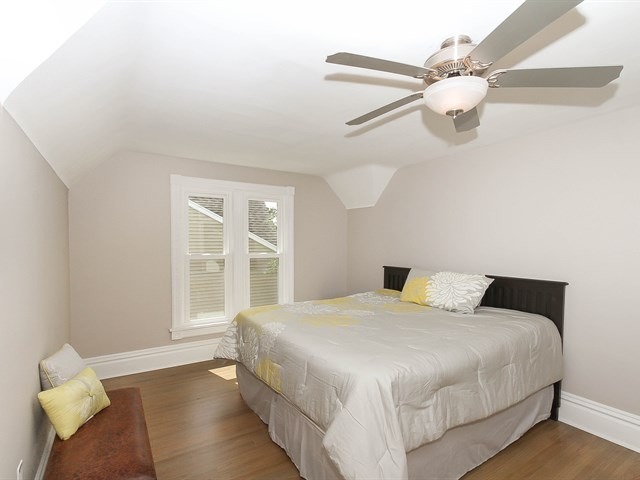 155 S Melrose Ave, Elgin, IL 60123 photo 15