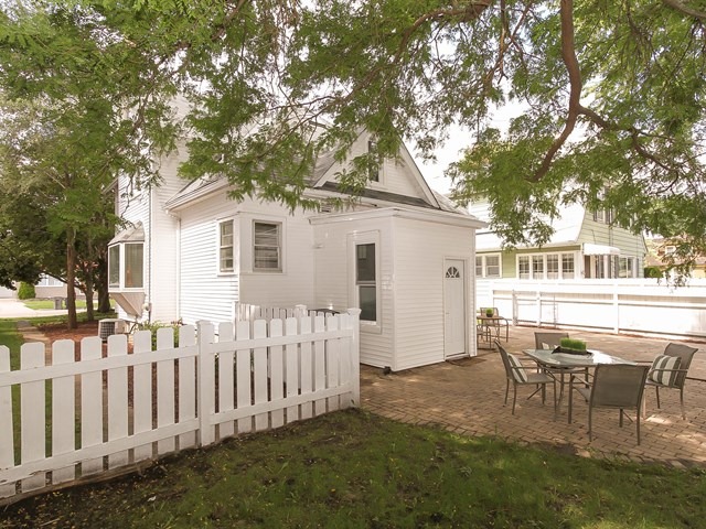 155 S Melrose Ave, Elgin, IL 60123 photo 25
