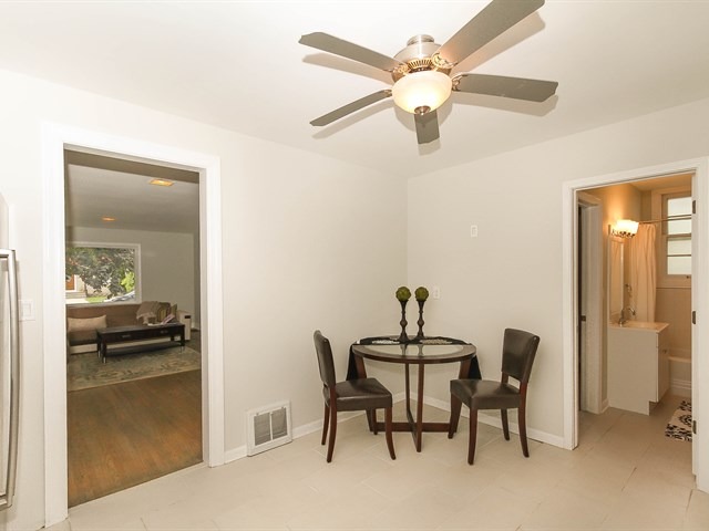 155 S Melrose Ave, Elgin, IL 60123 photo 12